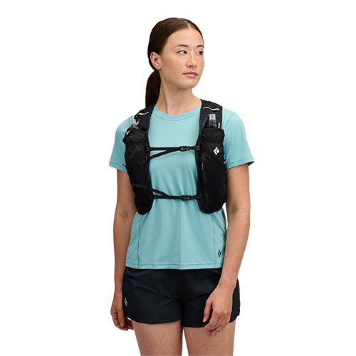 681352_0002_Distance-6-Hydration-Vest_Black_03_.jpg