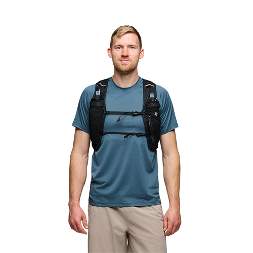 681352_0002_Distance-6-Hydration-Vest_Black_04_.jpg