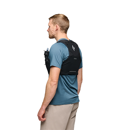 681352_0002_Distance-6-Hydration-Vest_Black_06_.jpg