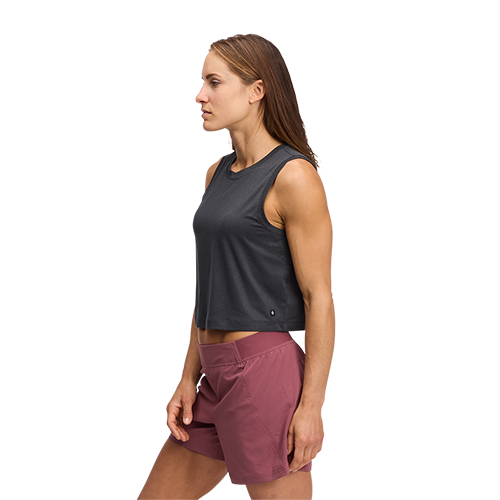 752019_0002_Women's-Circuit-Tank_Black_03_.jpg