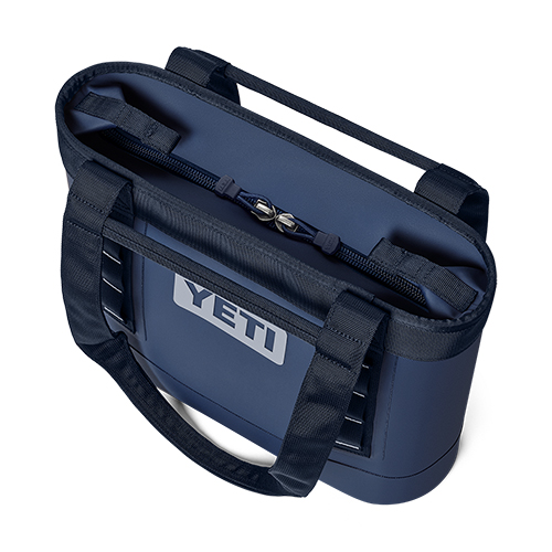 Camino_Zip_12_Classic_Navy_3qter_Zip.jpg