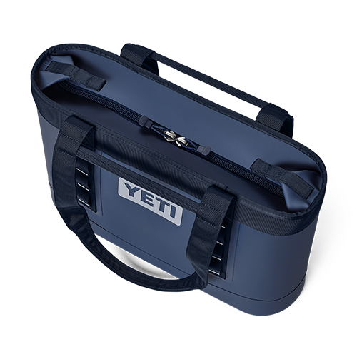 Camino_Zip_18_Classic_Navy_3qter_Zip.jpg