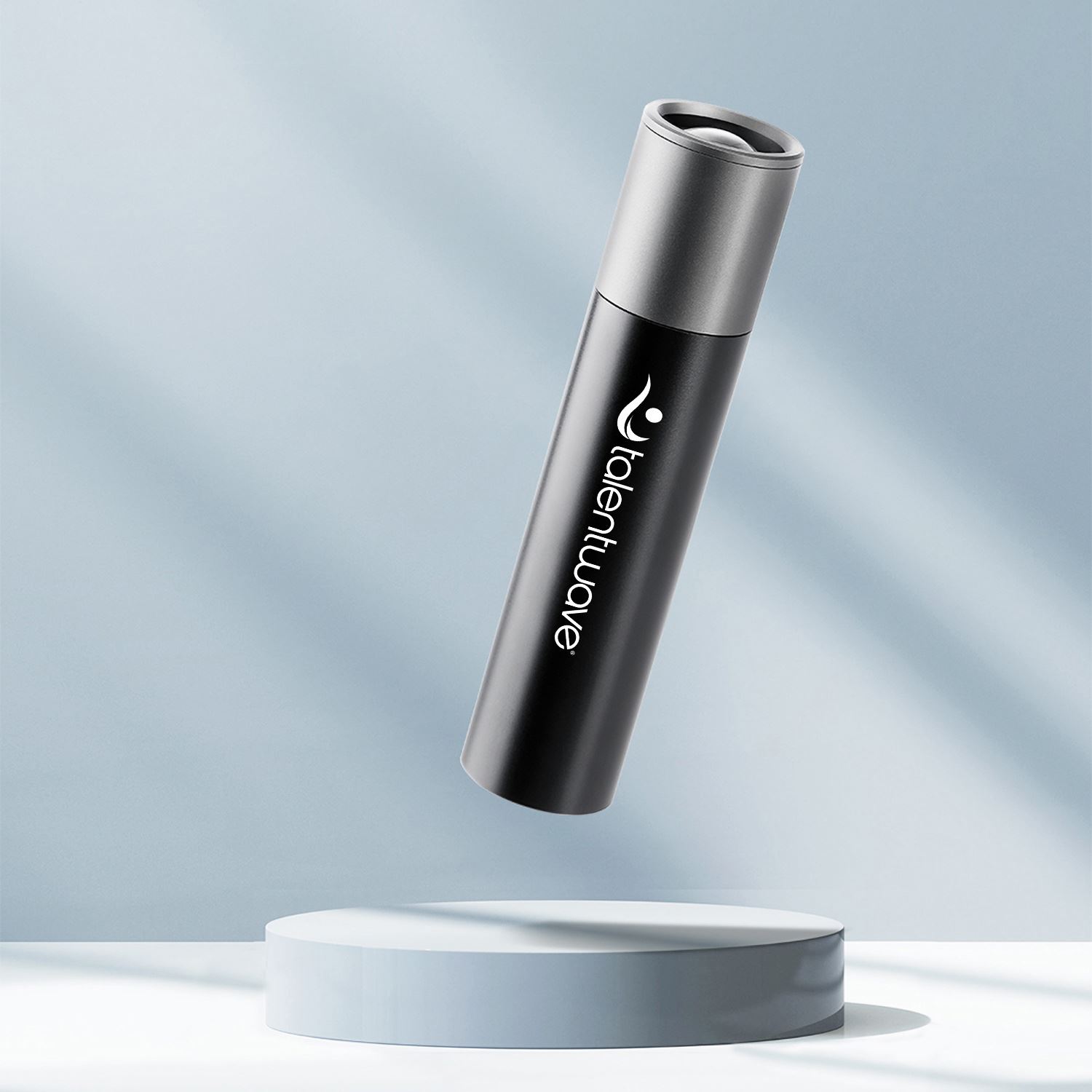 CEDAR CREEK® FIREFLY RECHARGEABLE FLASHLIGHT 22