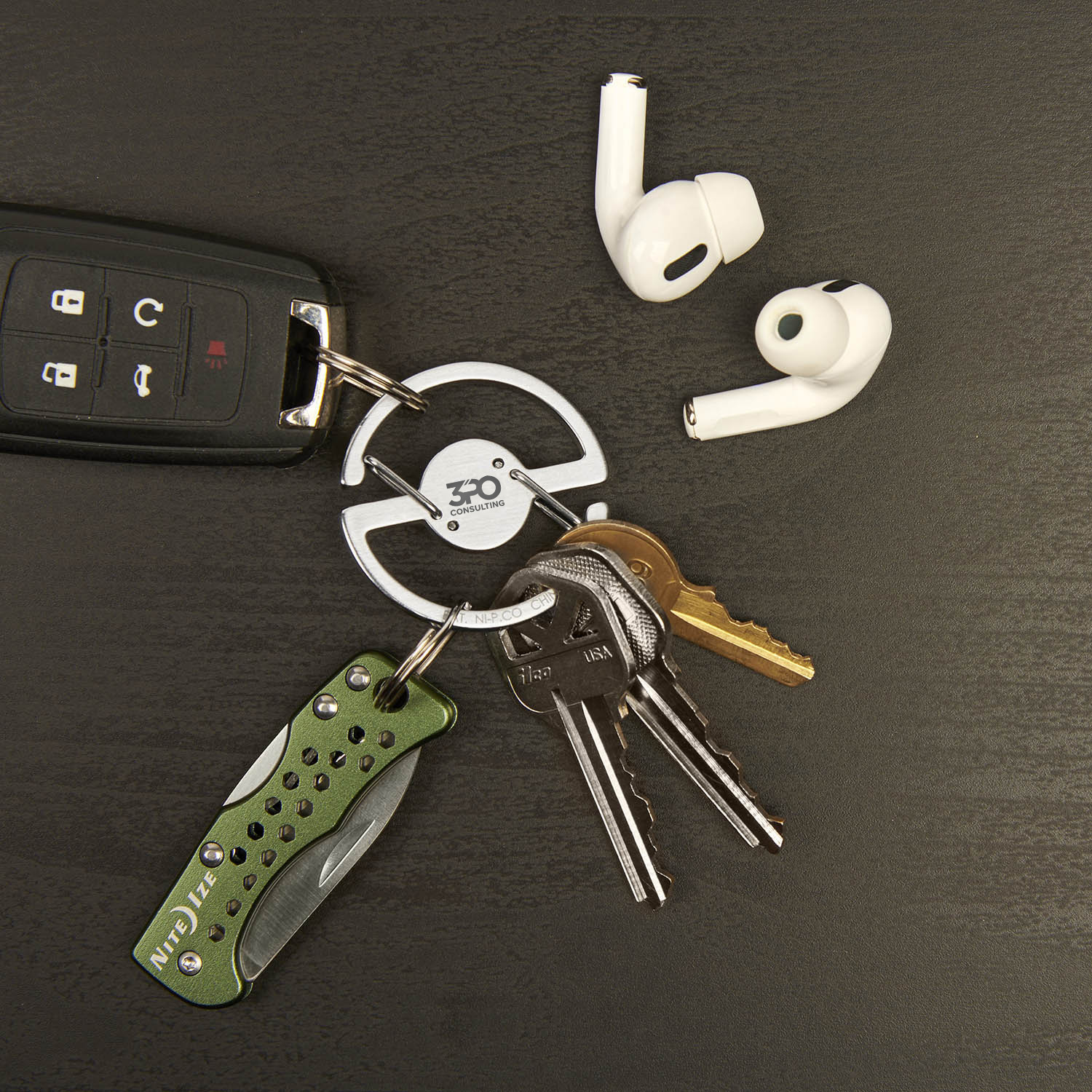 Nite Ize® Medallion™ Key Carabiner 7