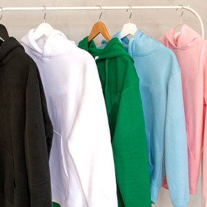 Hoodies & Sweatshirts