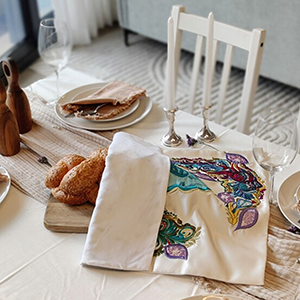 Kitchen & Dining