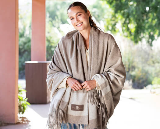 DP2601 Premium Cable Knit Cotton Throw Product Detail