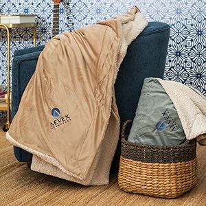 DP1709_Lifestyle-Aevex_MAIN.