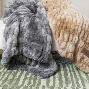 DP4050 Hazelnut Chunky Fur Blanket Product Detail